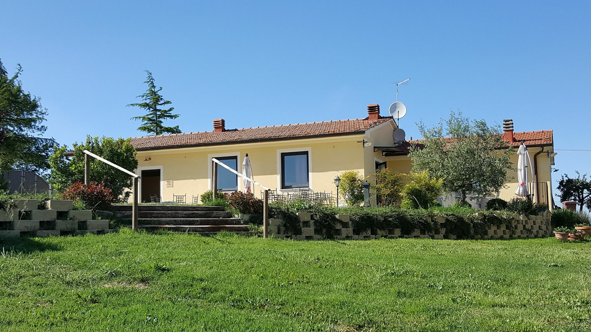 Agriturismo Podere Casa Al Vento มอนติปุลเชียโน ภายนอก รูปภาพ